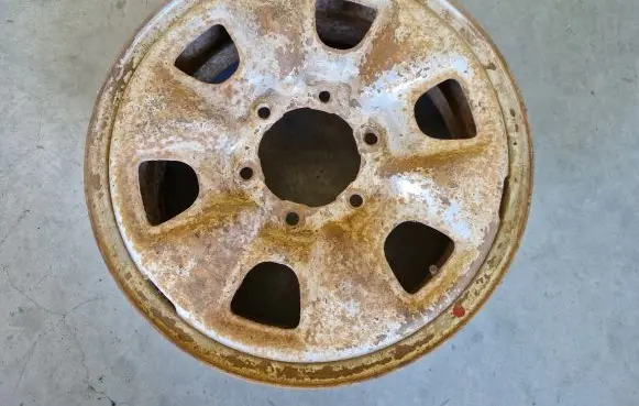 Toyota Hilux (AN10, AN20, AN30) R16 steel rim 