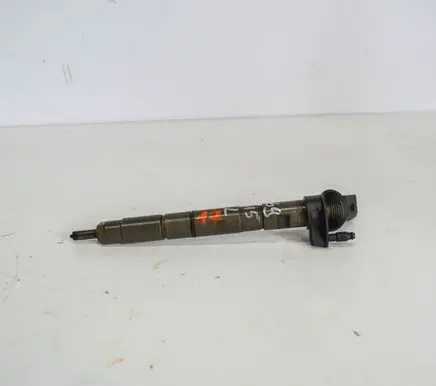 Audi A8 S8 D3 4E Fuel injector 059130277AB