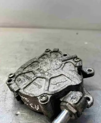 Audi A3 S3 8L Fuel injection high pressure pump 03L145100F