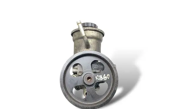 Toyota Avensis T250 Power steering pump 1ADFTV