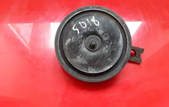 KIA Carens II Horn signal A045789