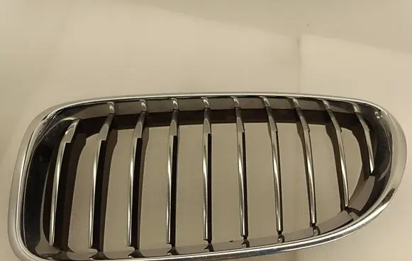 BMW 6 F12 F13 Front bumper upper radiator grill 7212849 10627110