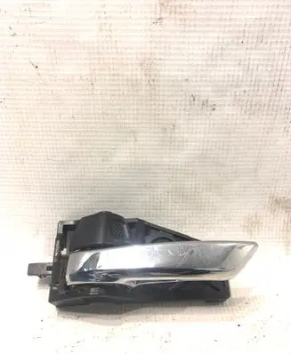 Suzuki Swift II Front door interior handle
