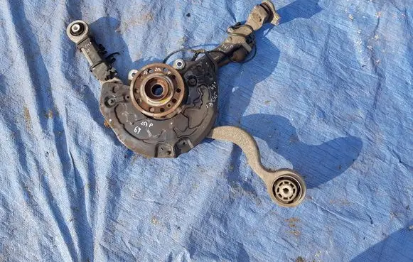 Mercedes-Benz GLC X253 C253 Front wheel hub spindle knuckle ZRYTNICA253