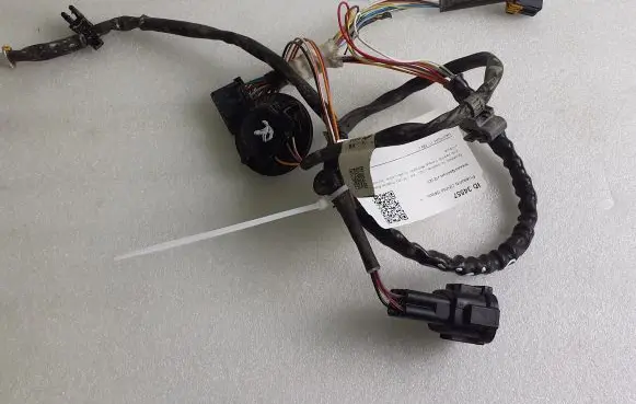 Nissan Qashqai J12 Headlight part 100088D02F 8D02F