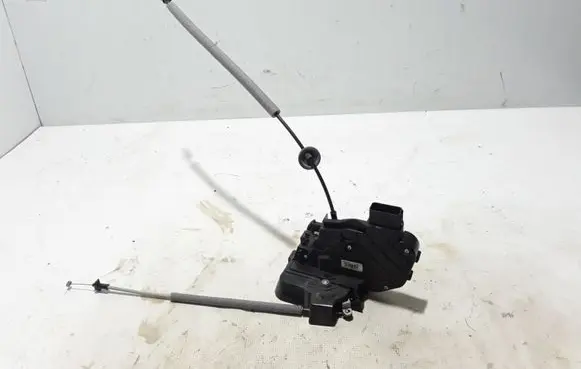 Volvo XC60 Front door lock 30799303