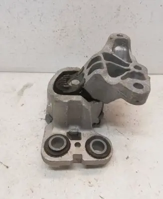 Volvo V60 Engine mount bracket 31401307