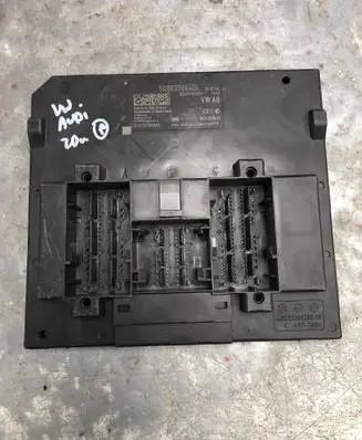 Volkswagen Tiguan Other control units/modules 5Q0937084DL-BILI 5Q0937084DL