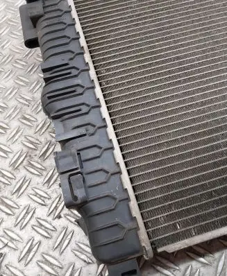 Coolant radiator