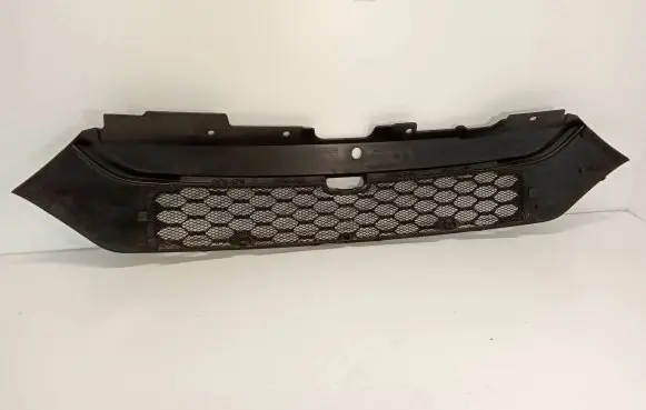 Iveco Daily 6th gen Front bumper upper radiator grill 5801543607 3790 5801587018
