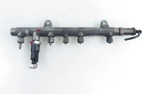 Renault Laguna II Fuel main line pipe 7700114017 0445214024 0281002405