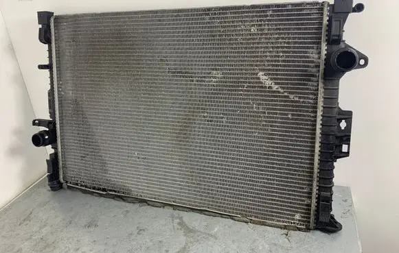 Volvo V70 Coolant radiator