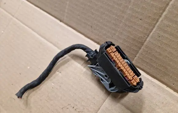 Volkswagen Transporter - Caravelle T6 Other relay 6Q0973038A