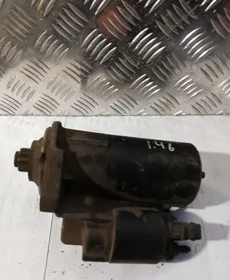 Volkswagen Golf IV Starter motor 1005821879