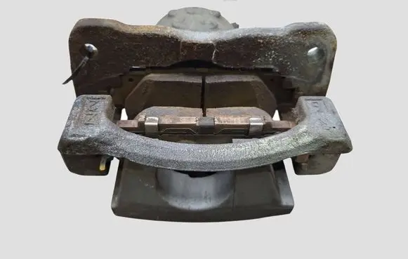 Toyota Prius (XW50) Front brake caliper