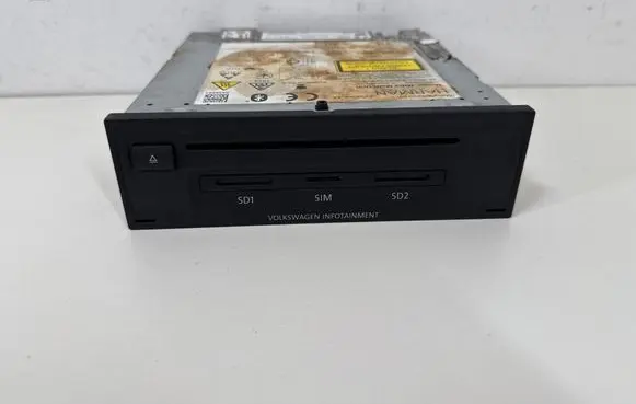 Volkswagen Passat Alltrack Head unit multimedia control 3G0035021C 3G0035021