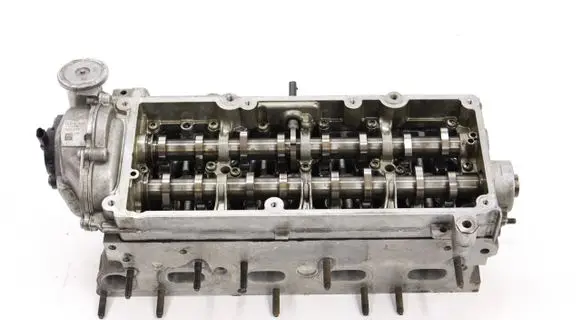 Cupra Leon Engine head 04L103064E5785237