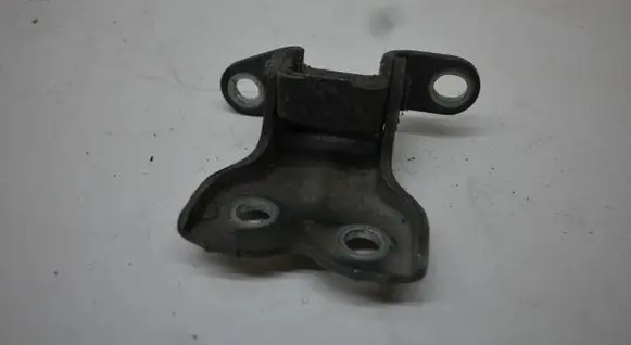 Toyota Avensis T250 Front door lower hinge 