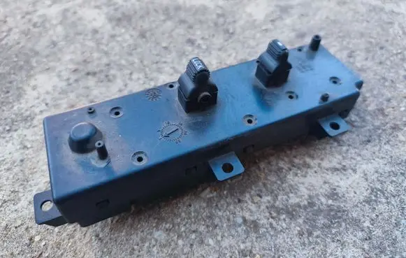 Electric window control switch