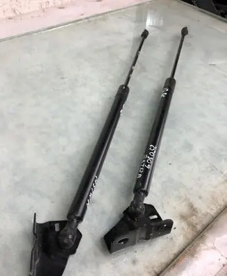 Opel Astra L Tailgate strut 9839335380