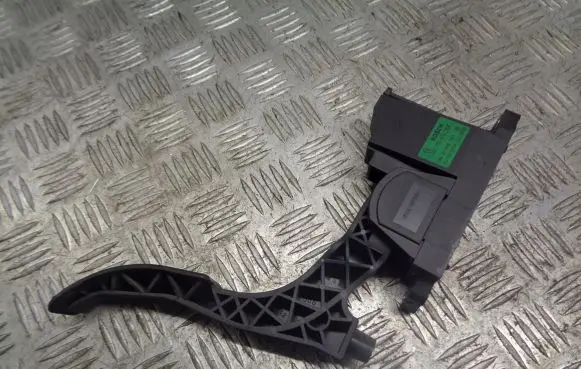 Skoda Fabia Mk1 (6Y) Accelerator throttle pedal 6Q1721503A