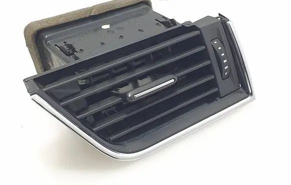 Skoda Octavia Mk3 (5E) Dashboard side air vent grill/cover trim 5E0819702C