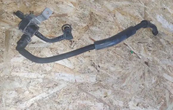 Citroen DS3 Turbo solenoid valve V75419618003