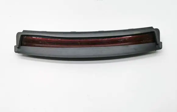 Tesla Model 3 Third/center stoplight 1077405
