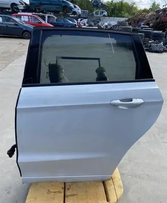 Ford S-MAX Rear door 032