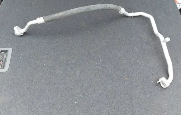 Skoda Octavia Mk3 (5E) Air conditioning (A/C) pipe/hose 5Q0816743D