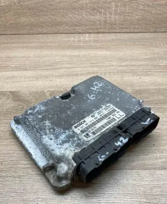 Opel Astra H Engine control unit/module ECU 90562574 0281001674 Used