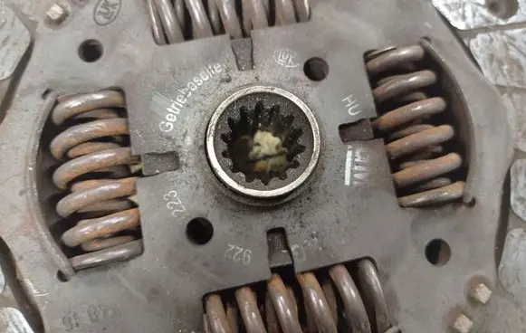 Opel Astra H Clutch pressure plate 9223223