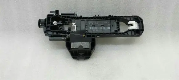 Rear door exterior handle/bracket