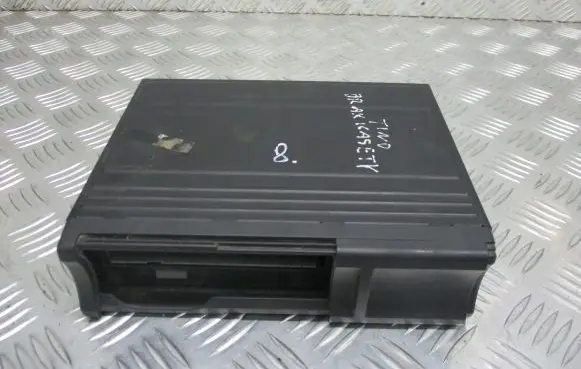 Nissan Almera Tino CD/DVD changer 