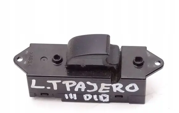 Mitsubishi Pajero Fog light switch 8608A007