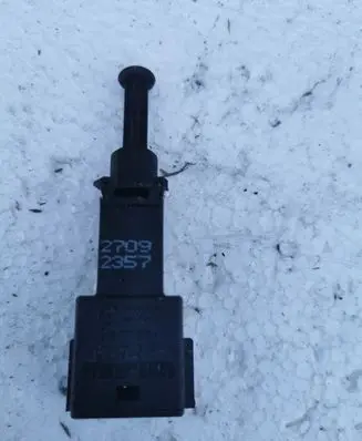 Brake pedal sensor switch
