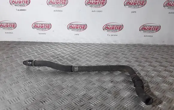 Volkswagen PASSAT B5.5 Engine coolant pipe/hose