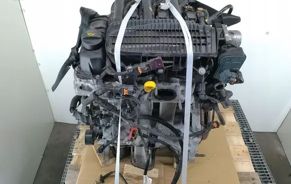 Peugeot 208 Engine HM0110B217