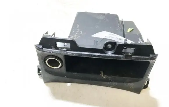 Ford Escort Cigarette lighter f8c65404608ac f8c6-5404608-ac