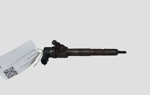Opel Insignia A Fuel injector 0445110327
