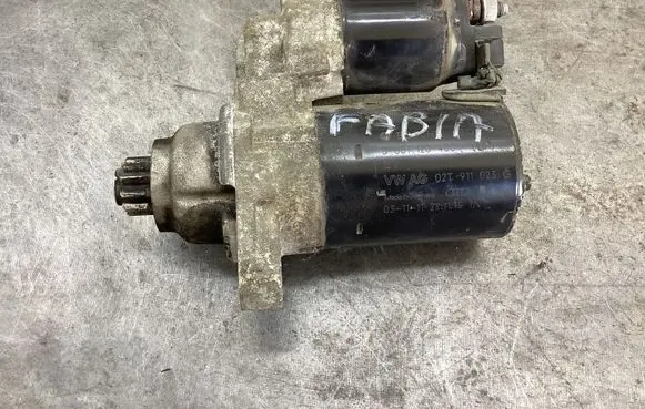 Skoda Fabia Mk1 (6Y) Starter motor 0001120400 02T911023G