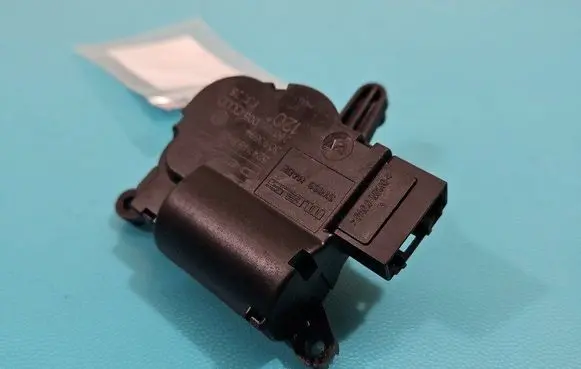 Porsche Cayenne (9PA) A/C air flow flap actuator/motor 52411483R03 IMPRK1491903