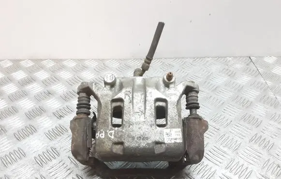 Nissan Pathfinder R51 Front brake caliper