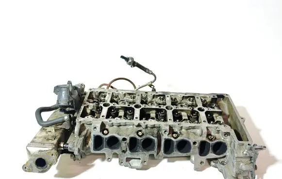 BMW 5 F10 F11 Engine head 7810465