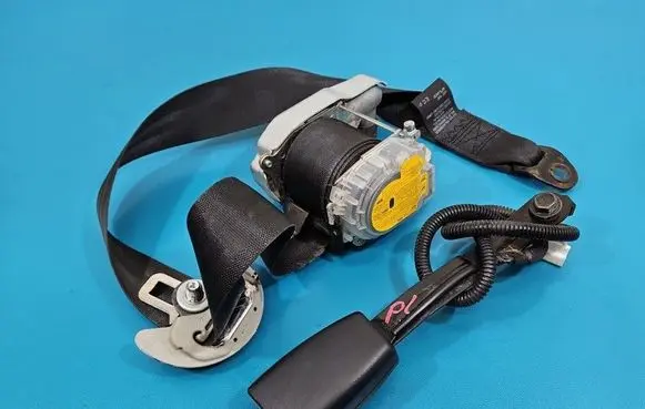 Hyundai i20 (PB PBT) Front seatbelt 888701J800 IMPRK1583603