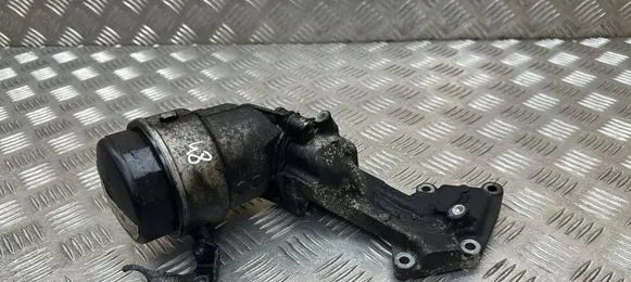 Mercedes-Benz E W212 Oil filter mounting bracket A6421801410