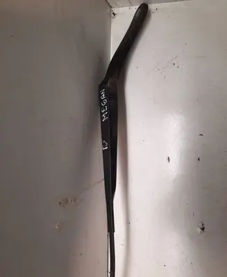 Renault Megane II Front wiper blade arm