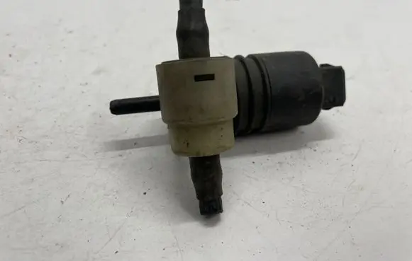Windscreen/windshield washer pump