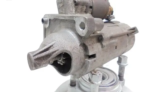 Citroen C3 Starter motor 9645100680