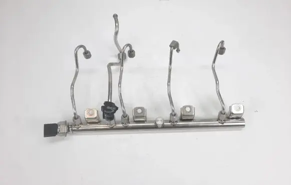 BMW 7 F01 F02 F03 F04 Fuel main line pipe 7547600